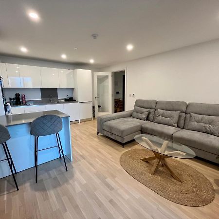 Modern Apartment With Spa And Pool Gibraltar Exteriör bild